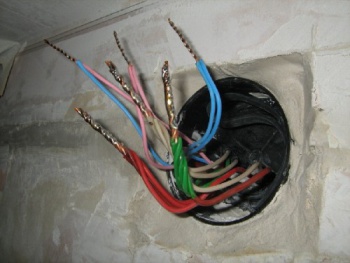 Фото к статье Замена электропроводки в квартире 6.jpg