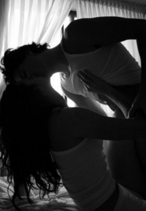 Couple erotic photography sexy morning kiss love a9eab6e0d33e2eb68d788fe4171226fe h.jpg